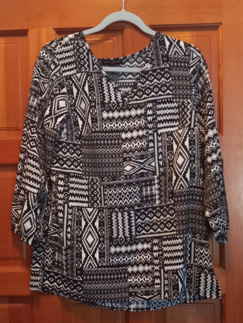 Mario Serrani Black and White Geometric Tunic Top